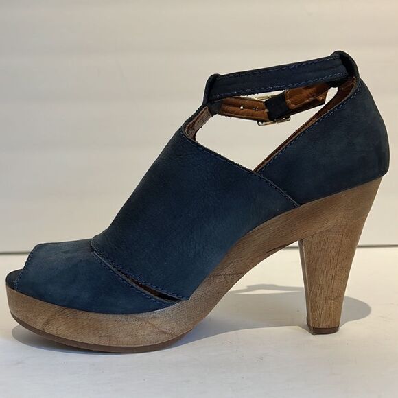 Bon-Bonite Blue Leather Peep Toe Heeled Platform Sandals Size 39. US 9 - Picture 10 of 15